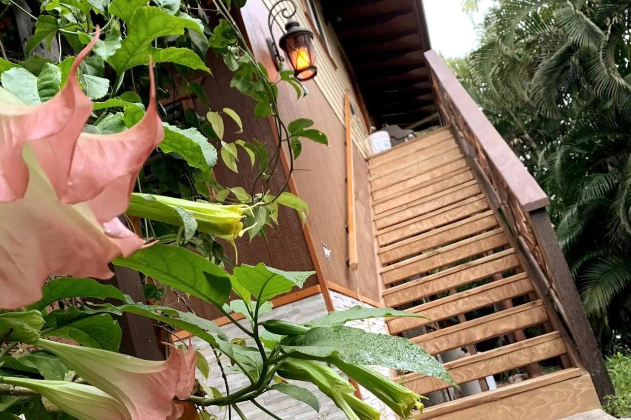 Phoenix Garden Pahoa Buitenkant foto